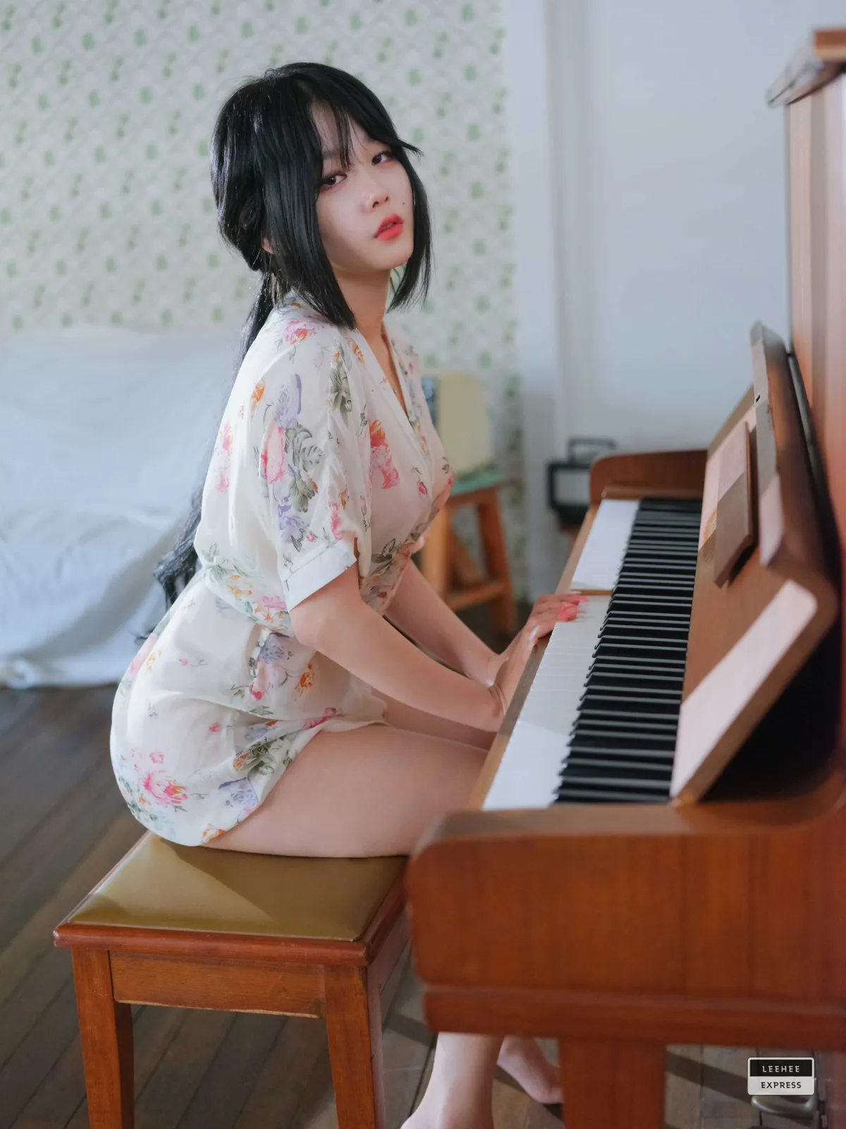 团子研究社_Zia – NO.069-004