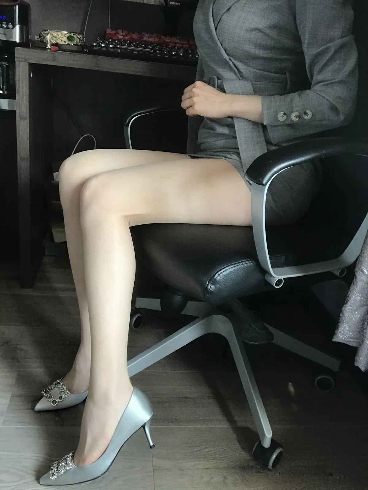 团子研究社_美少妇麋鹿 – NO. 080-001