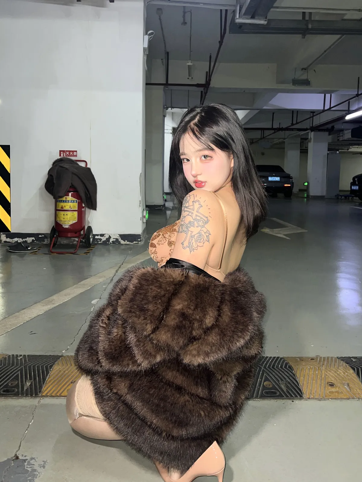 团子研究社_小u优优子 – NO.009-002